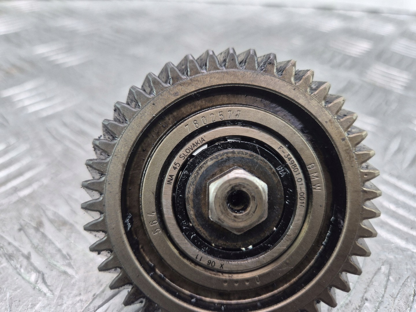 roue zebate lancucha de la distribution BMW 3 E90 E91 320d 7802577 N47D20A