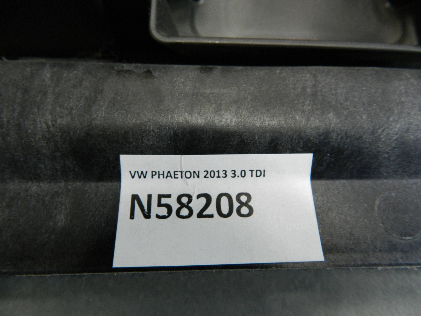 Volkswagen Phaeton plato boot 3D5867477K N58208