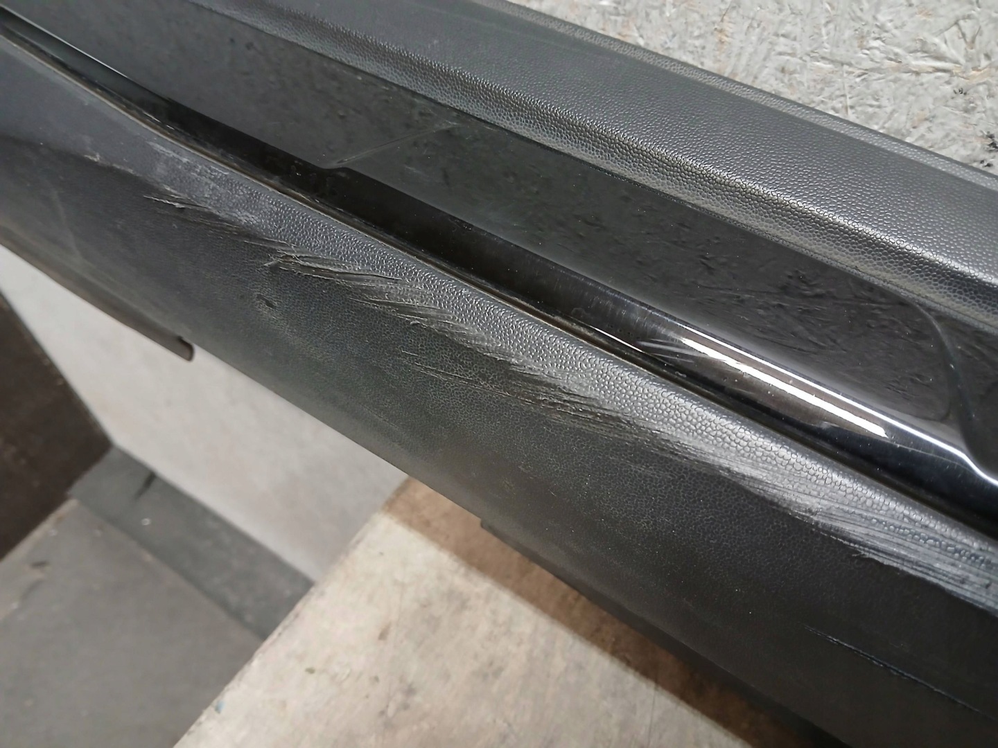 threshold moulding threshold right cap MERCEDES GLA W156 AMG A1566980854