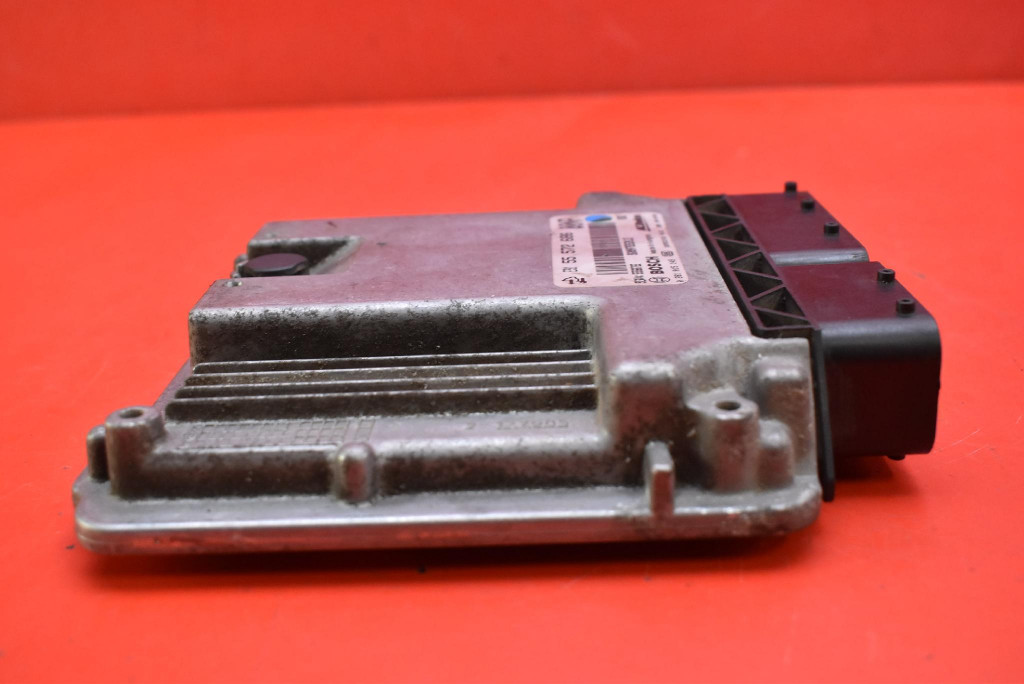 control unit computer of the engine 55572686 OPEL INSIGNIA A 2.0 CDTI 130 KM 08-14