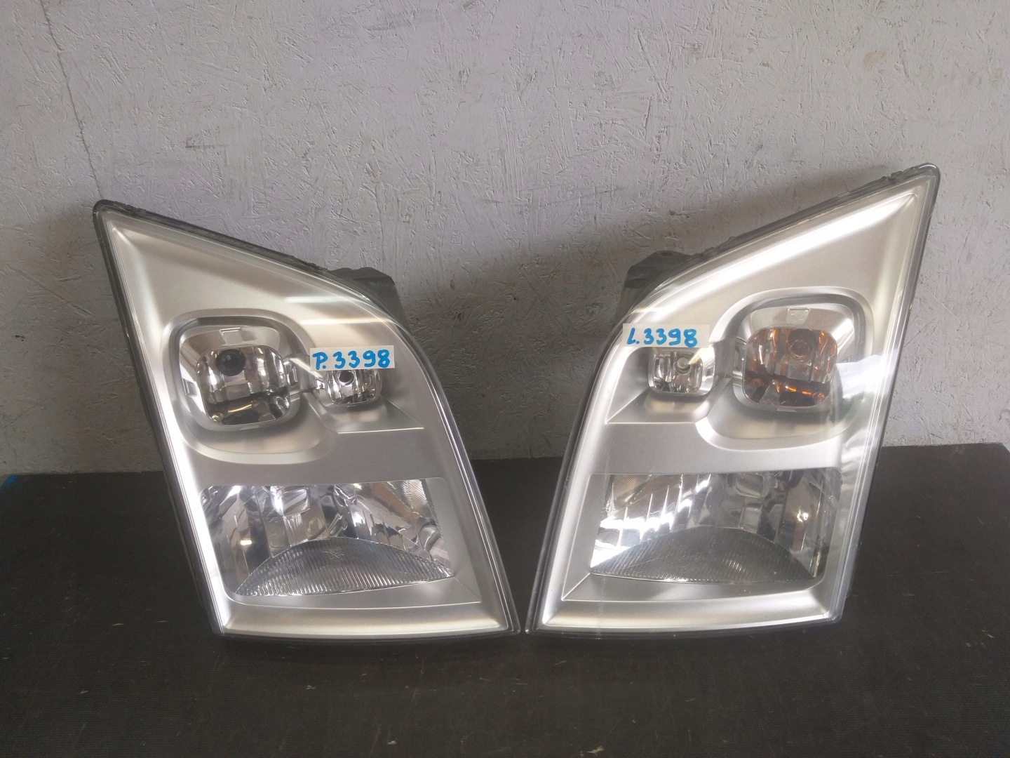 LIGHT LIGHTS FRONT RIGHT LEFT FORD TRANSIT 06