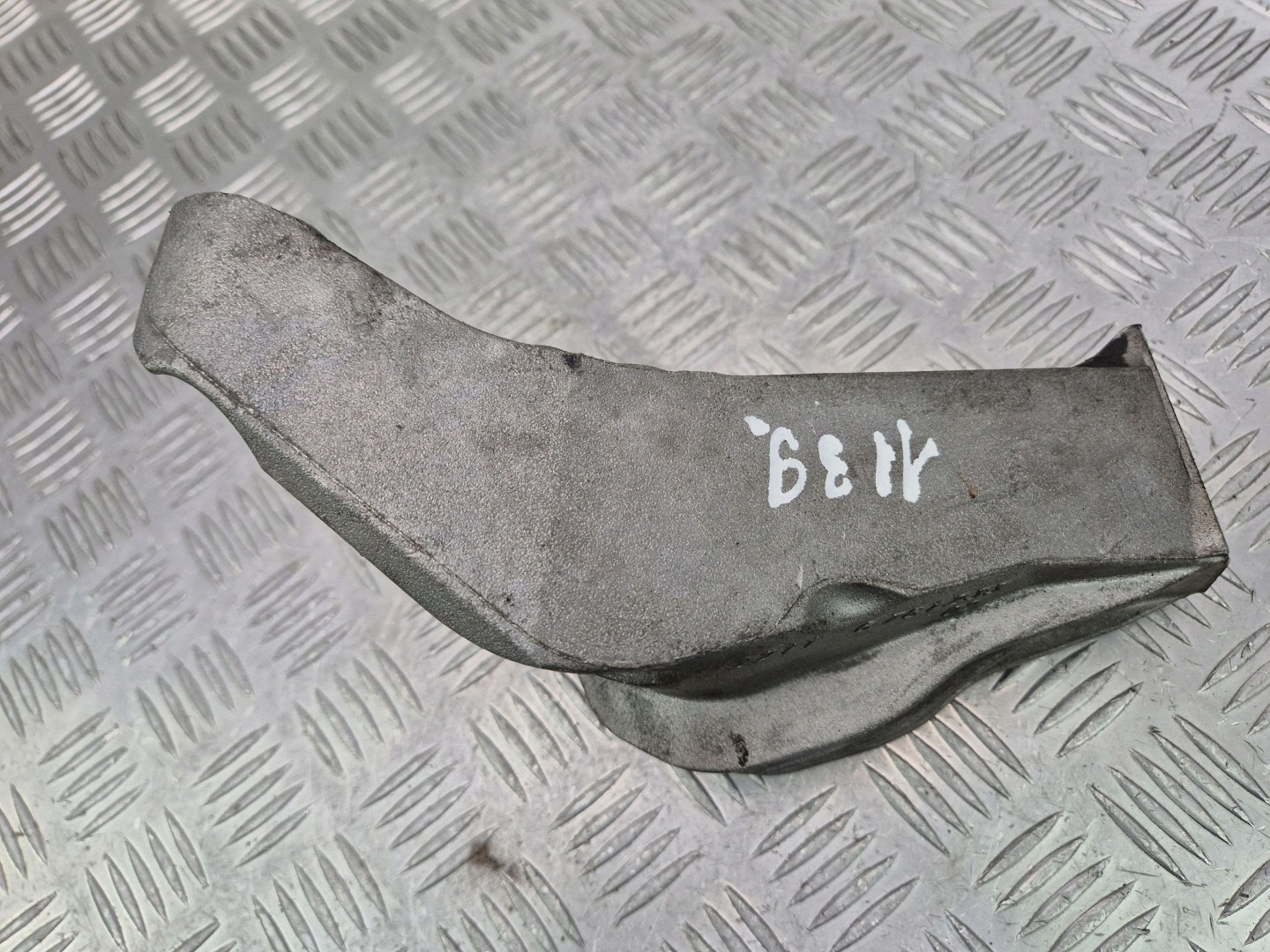 engine mount BMW 5 F11 528i 6781233 N20B20A