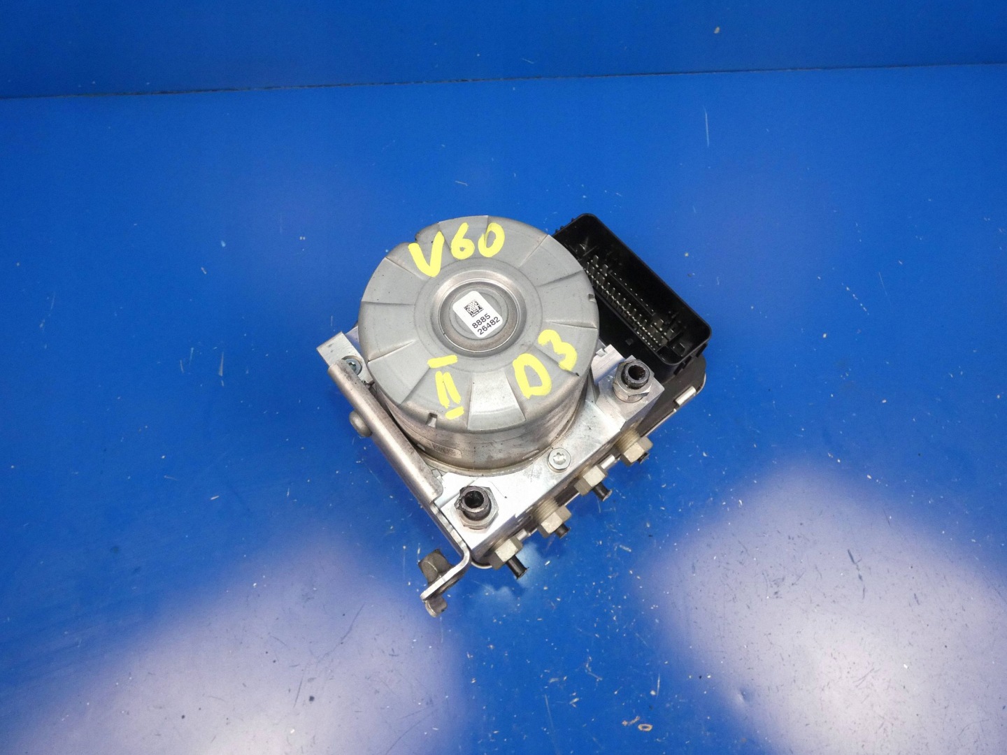 VOLVO V60 II S60 III 18- XC60 II pump control unit ABS