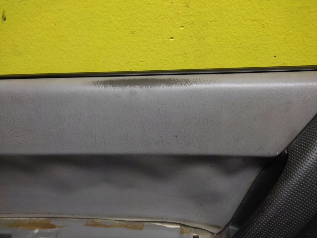 MITSUBISHI PAJERO III upholstery side door left front MR39110