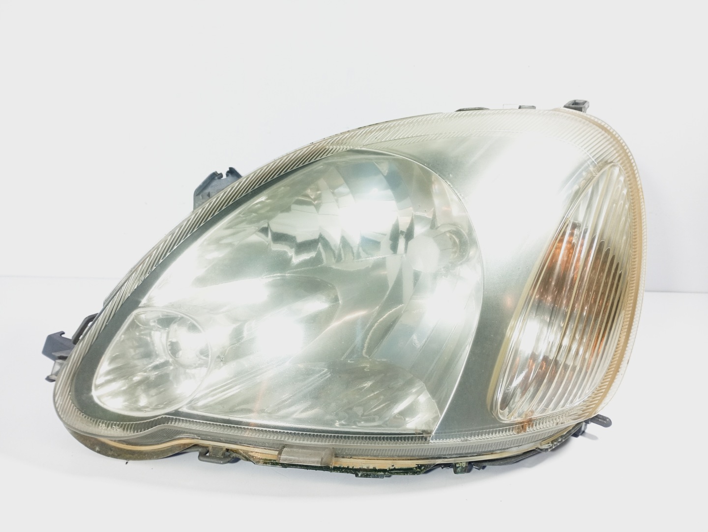 light left front reflektor left front 20A354B Toyota Yaris and 1 99-05