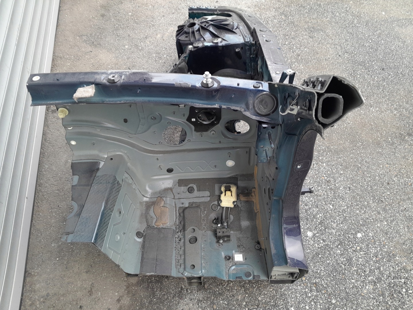 BMW 7' G11 LCI quarter pillar quarter right front C3Z