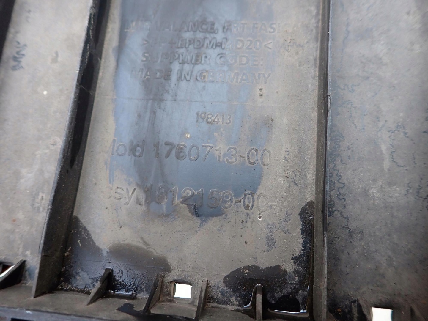 TESLA MODEL Y 20-> Blende Abdeckung abdeckung unter Stoßstange