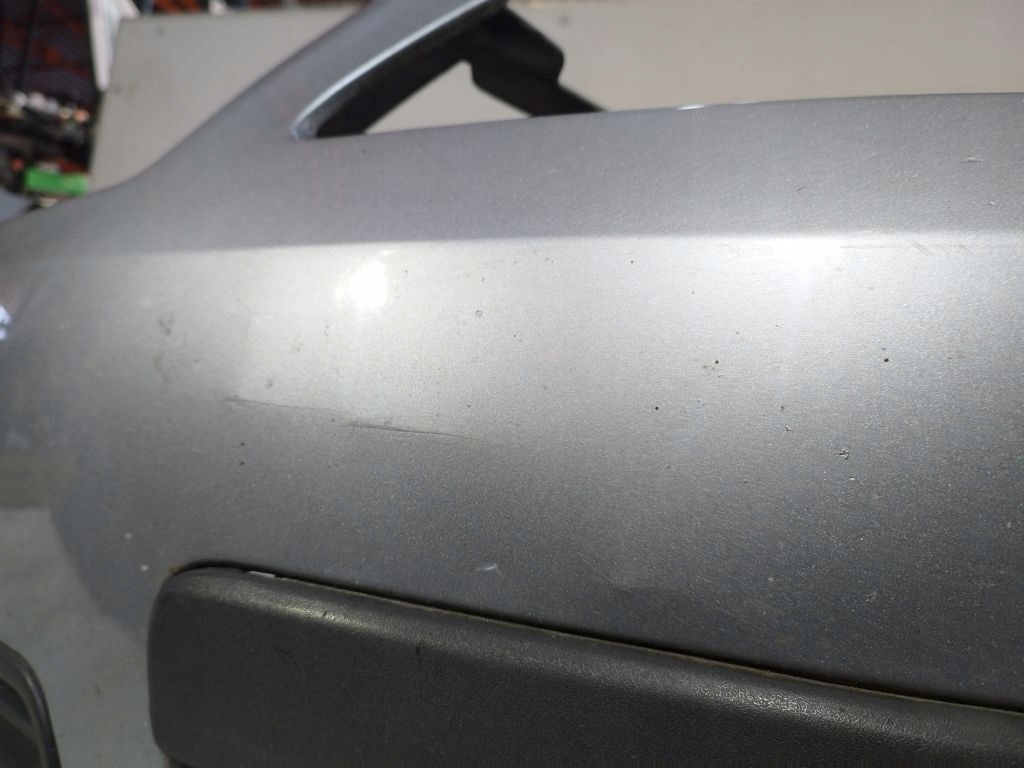 Ford Focus C-Max a nárazník předek přední D1
