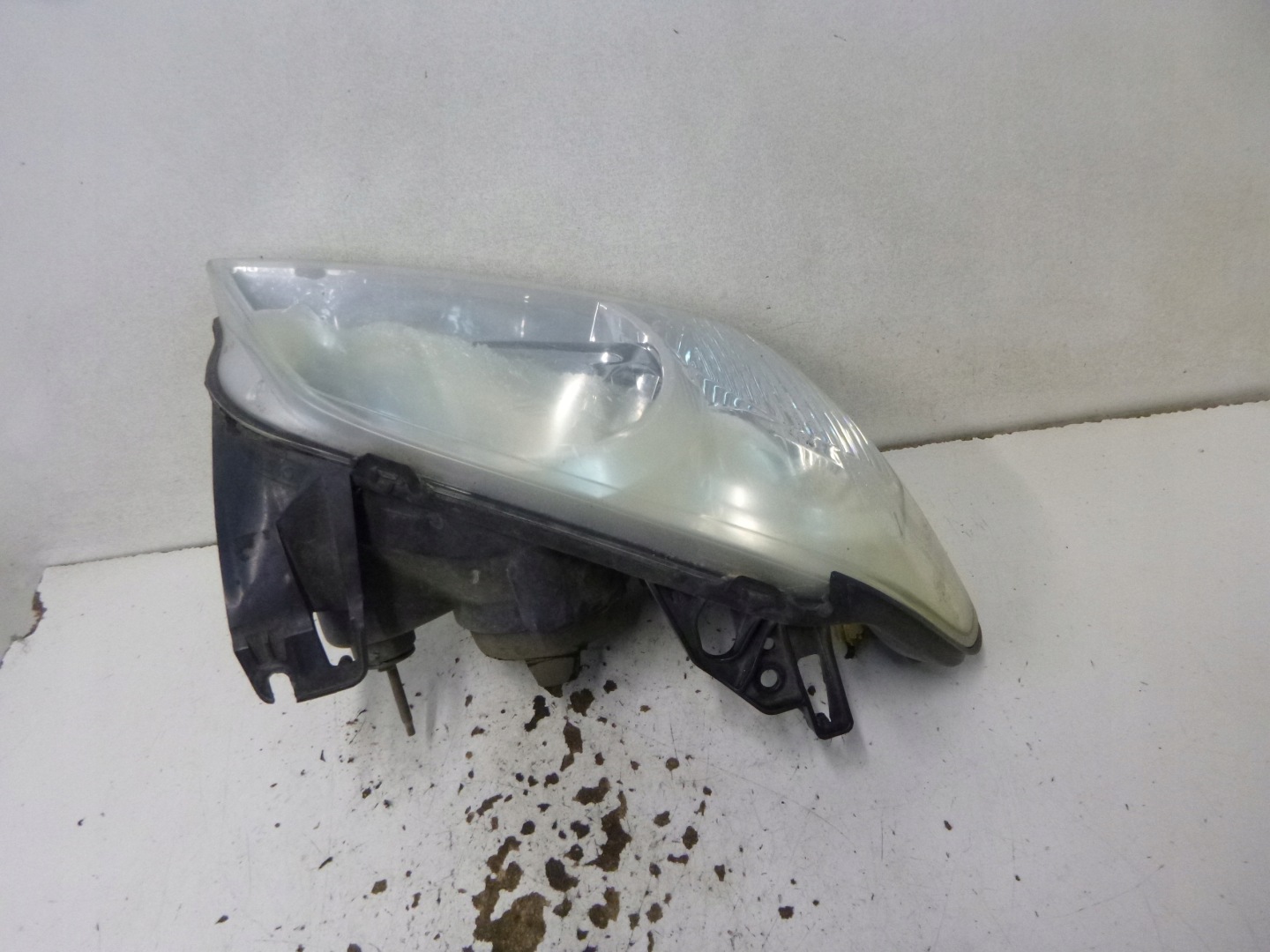 light front right MAZDA TRIBUTE 00-07 2T24-13005