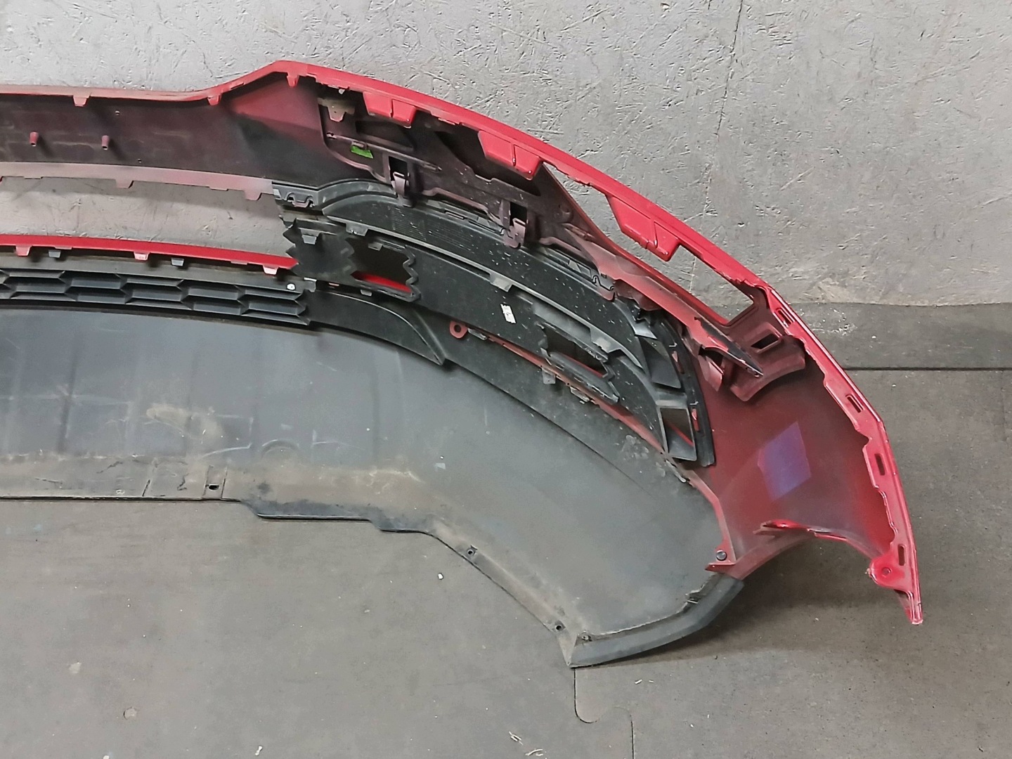 bumper front SKODA KAROQ 57A