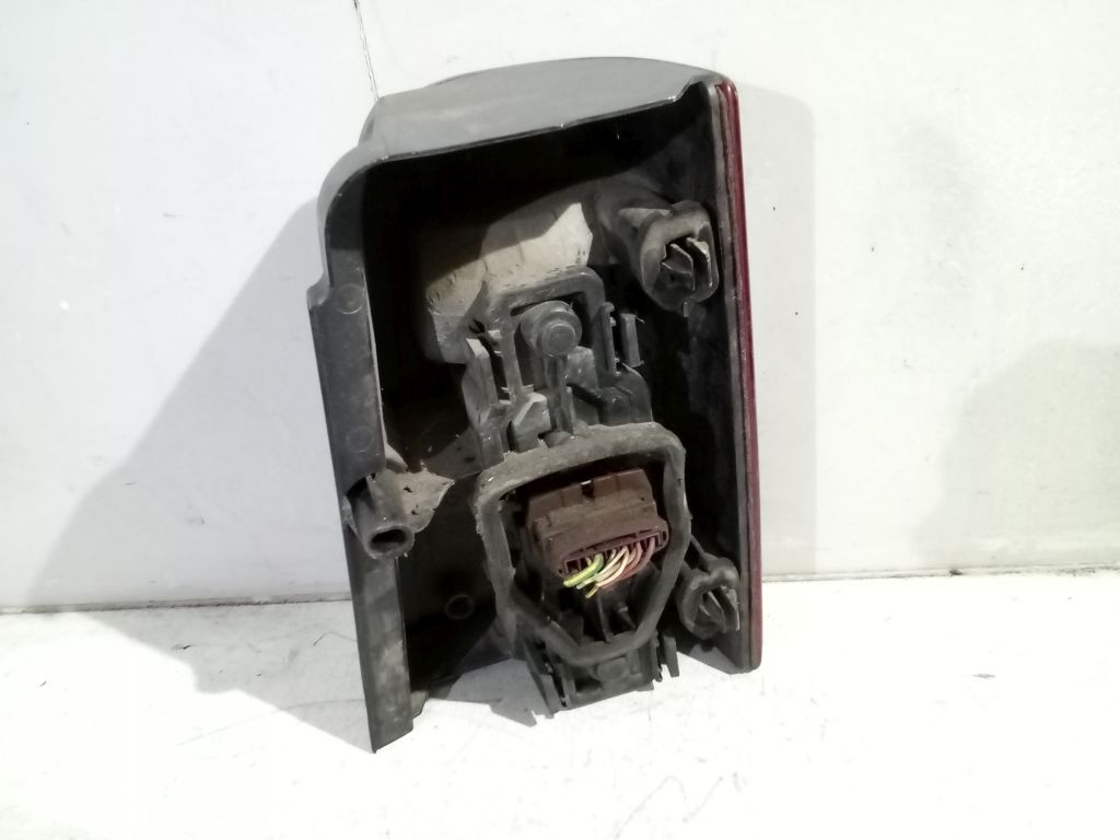 Citroen Berlingo and lift light left rear part rear