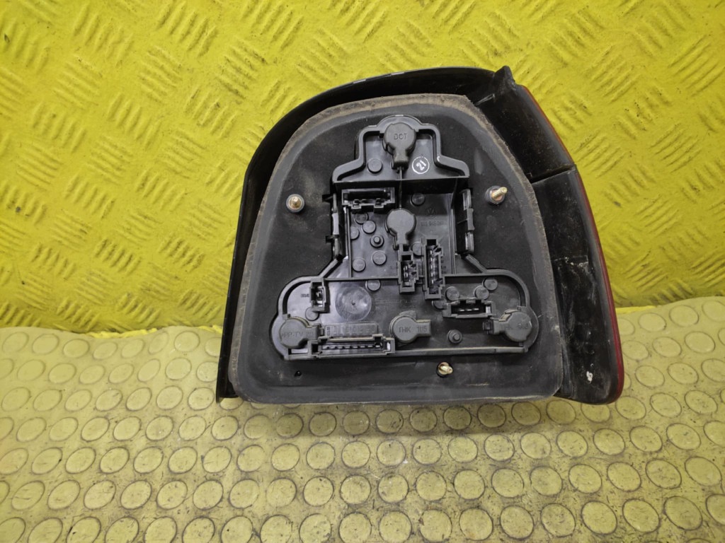 VW GOLF III licht links heck 1H6945111E