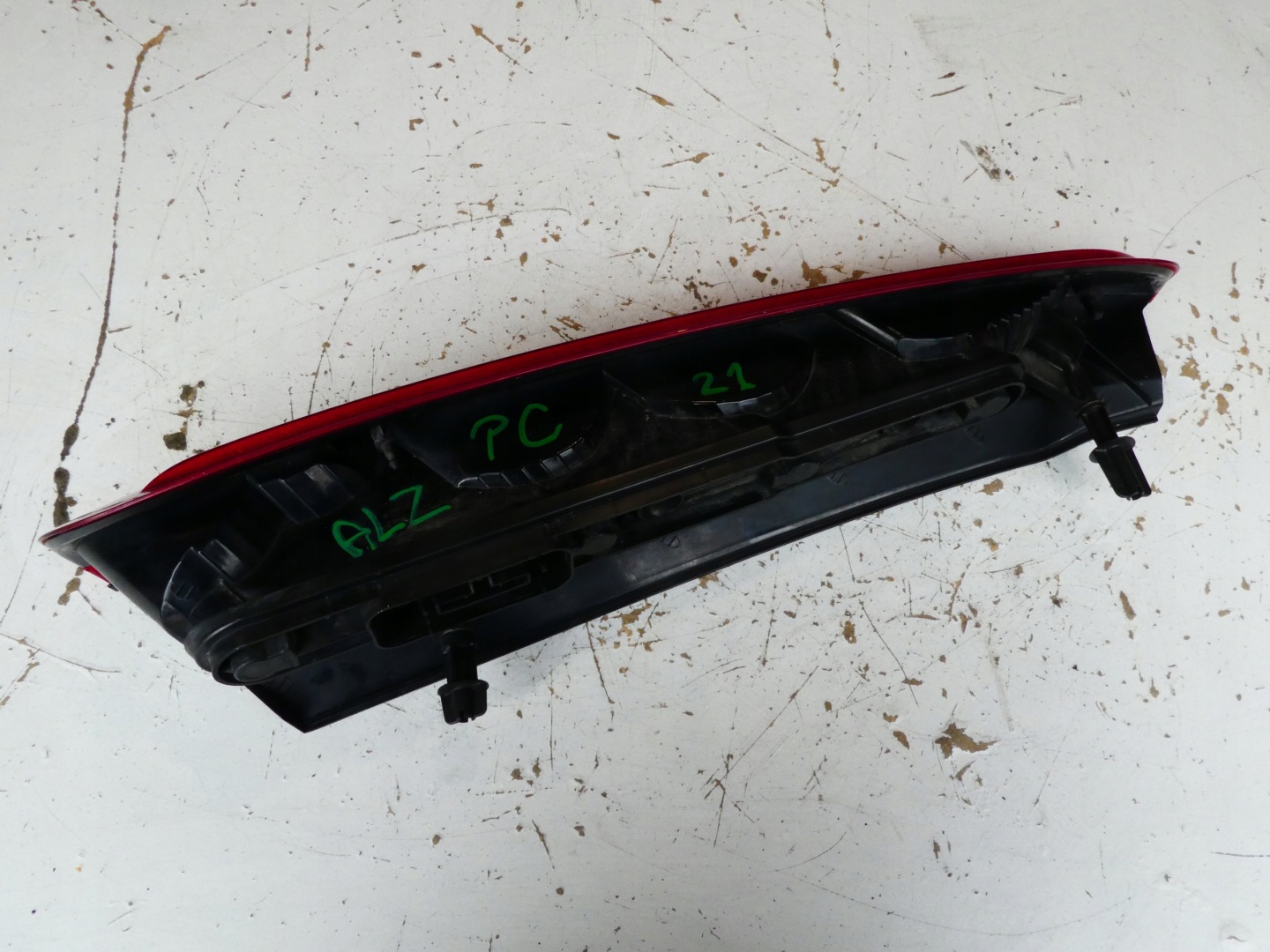 light rear part FORD C-MAX and 2003 3M51-13N411-AA