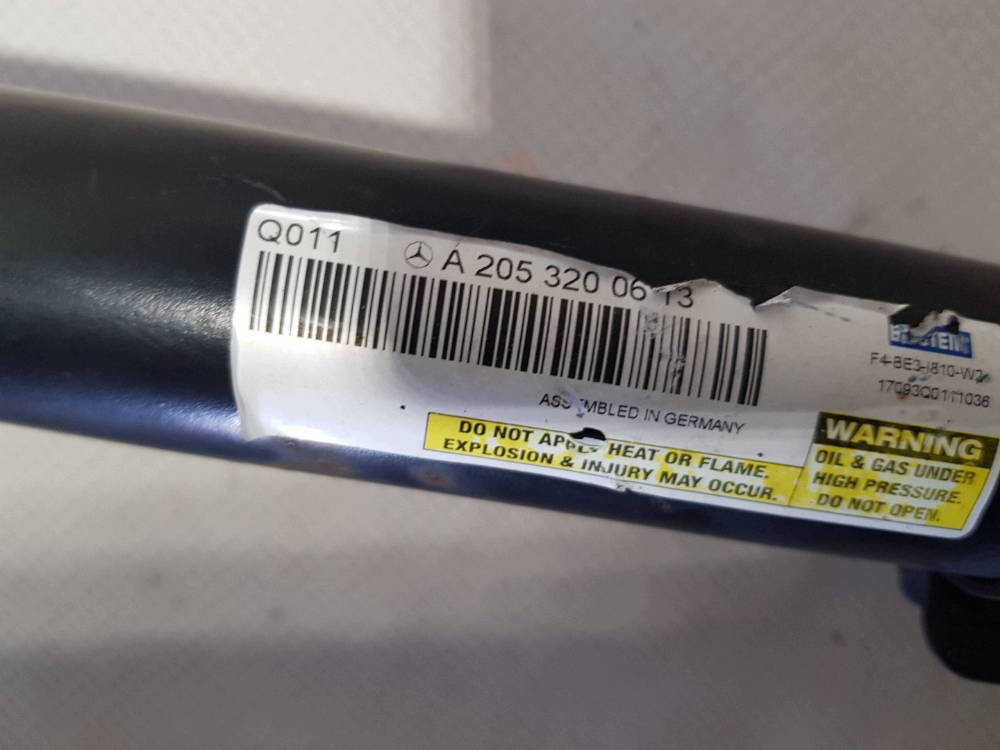 shock absorber front front right left Mercedes C W205 2053200613