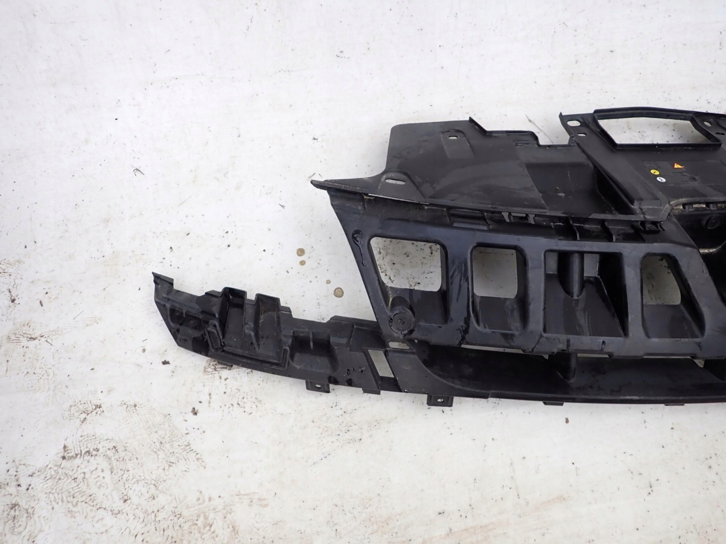 RENAULT MEGANE III 08- pillar holder GRILLA 620369901R