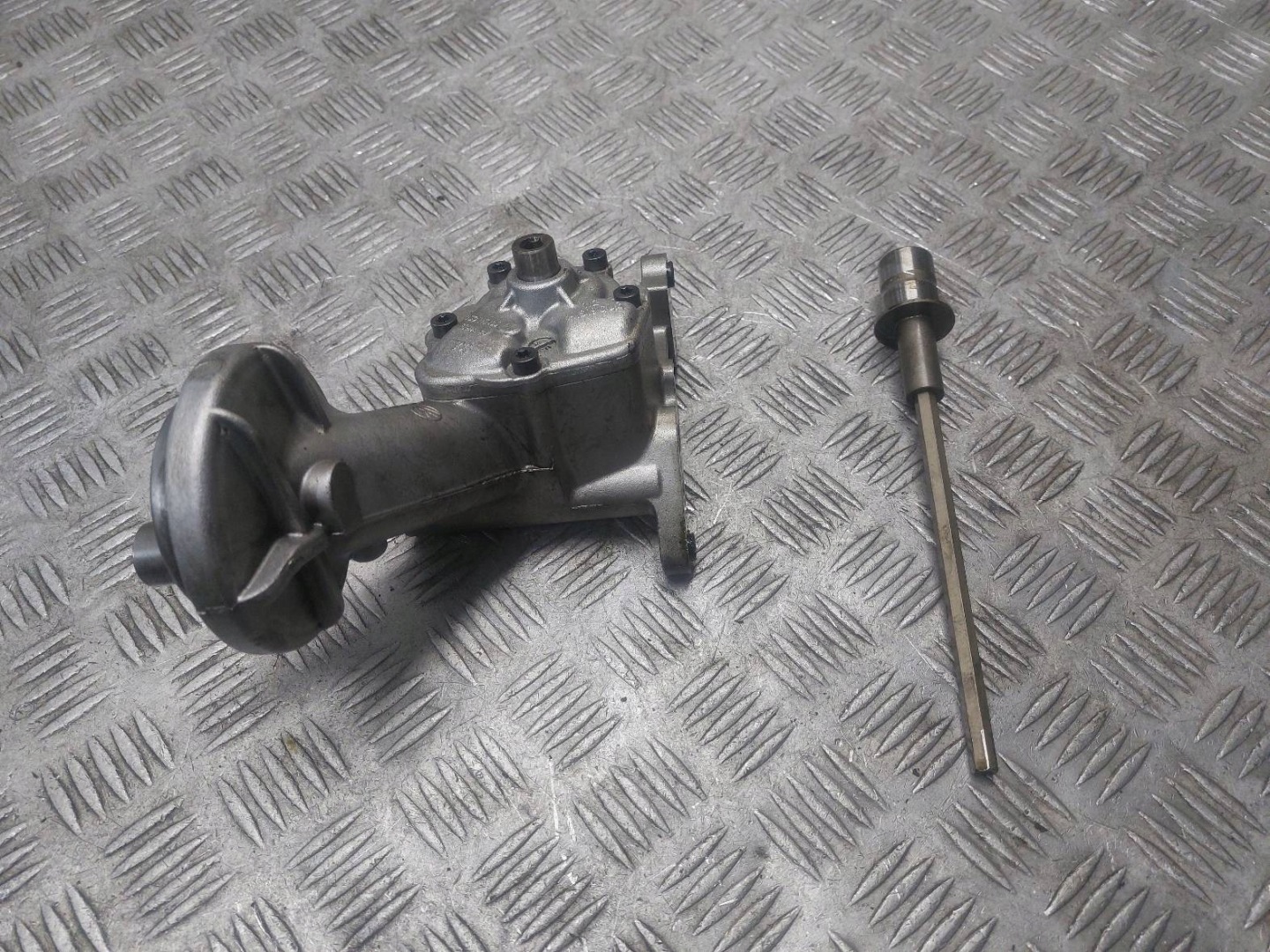 oil pump + cam NAPED AUDI A6 C6 2.7 TDI C4000829SE 059109341A