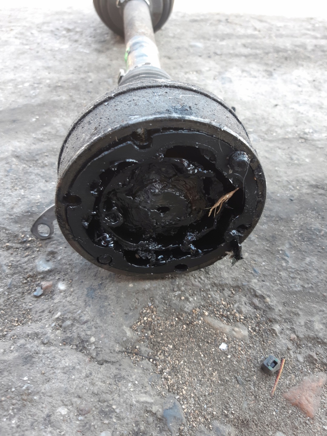 AUDI A1 8X 1.6 TDI semi-axis left short. front
