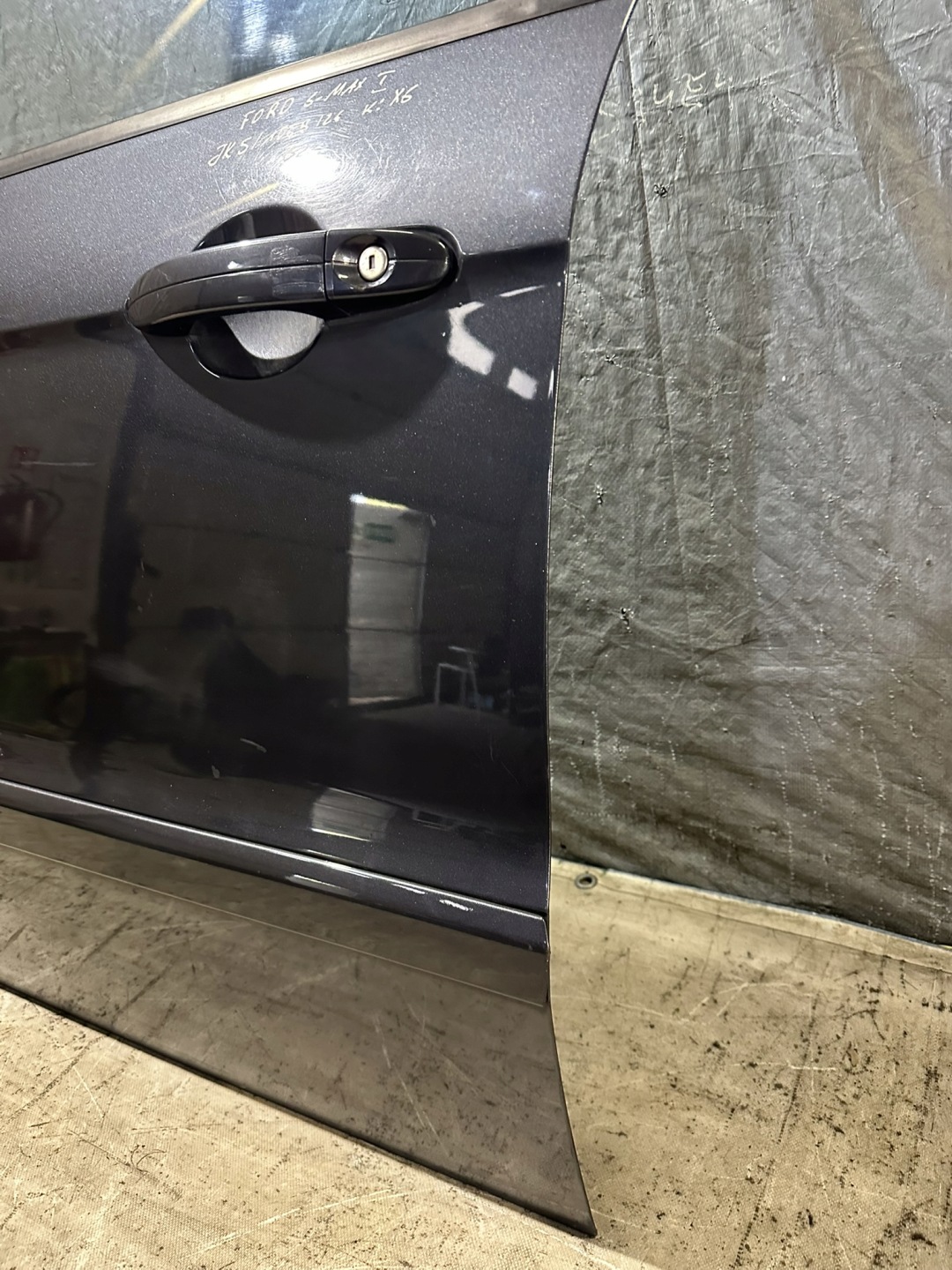 dveře levý předek FORD S-MAX a X6