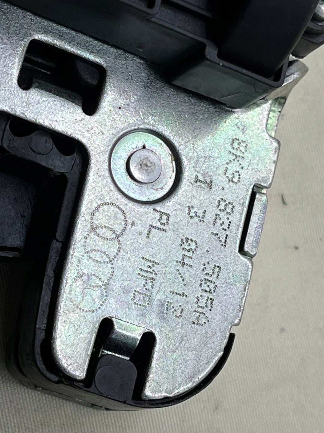 lock bonnet boot Audi A4 S4 B8 8K 8K9827505A !J