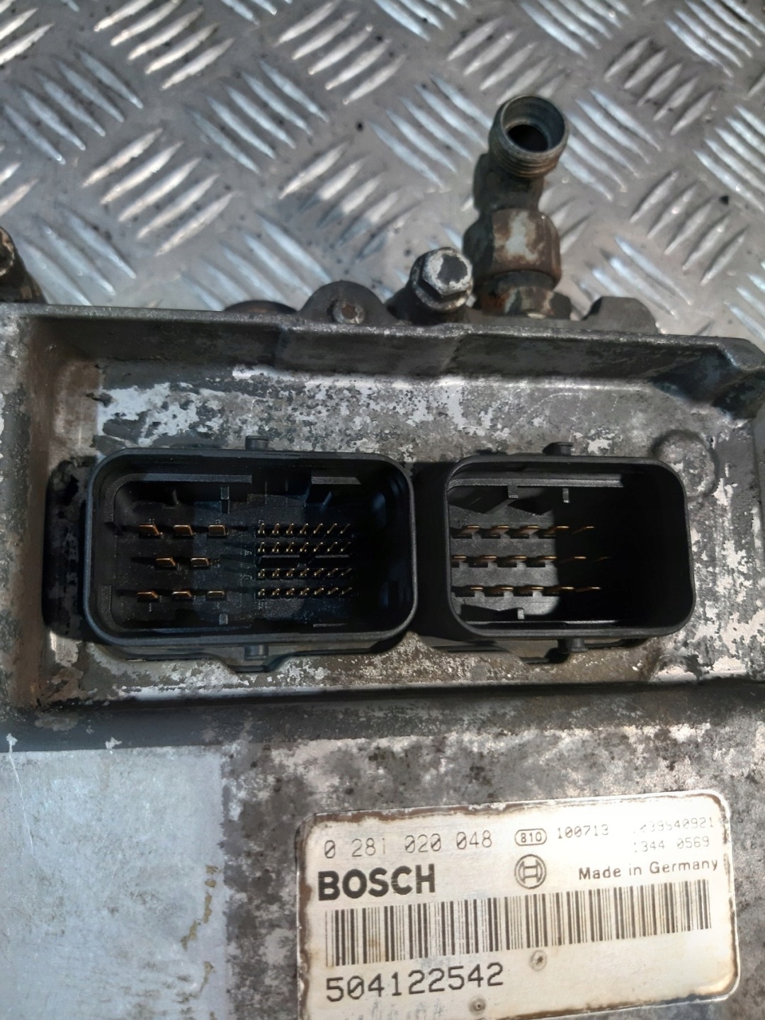 computer control unit IVECO EUROCARGO STRALIS 0281020048 504122542