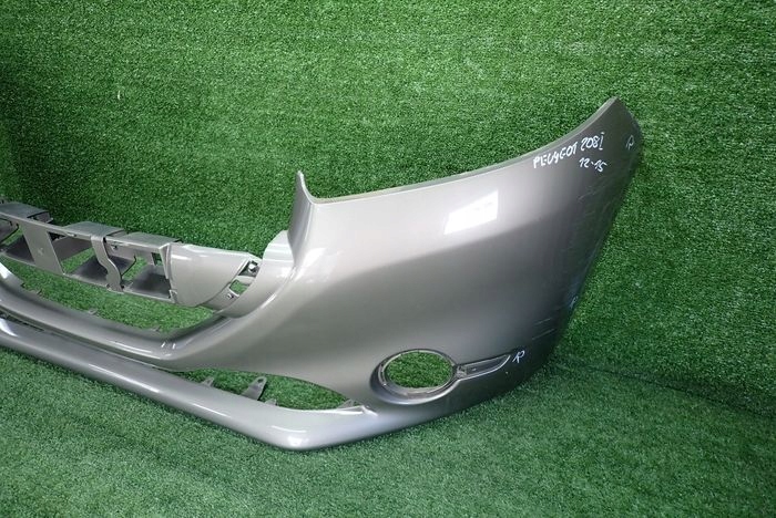PEUGEOT 208 12-15 Frontstoßstange vorne