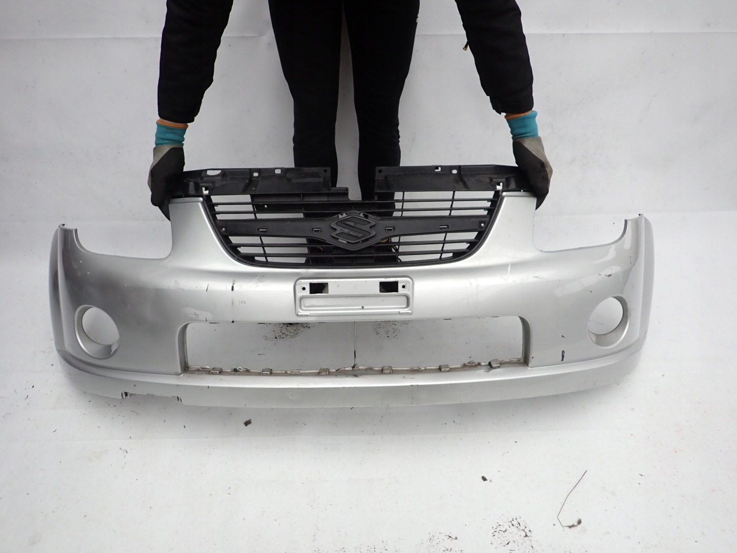 SUZUKI IGNIS LIFT 2004-2008 nárazník předek přední