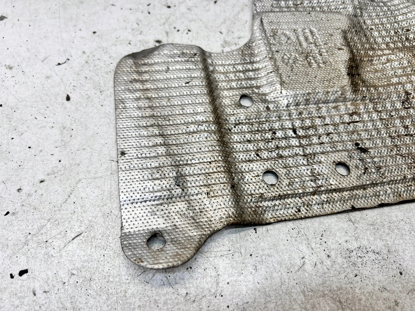 kryt TERMICZNA výfuku AUDI Q7 4M 4M0825641E