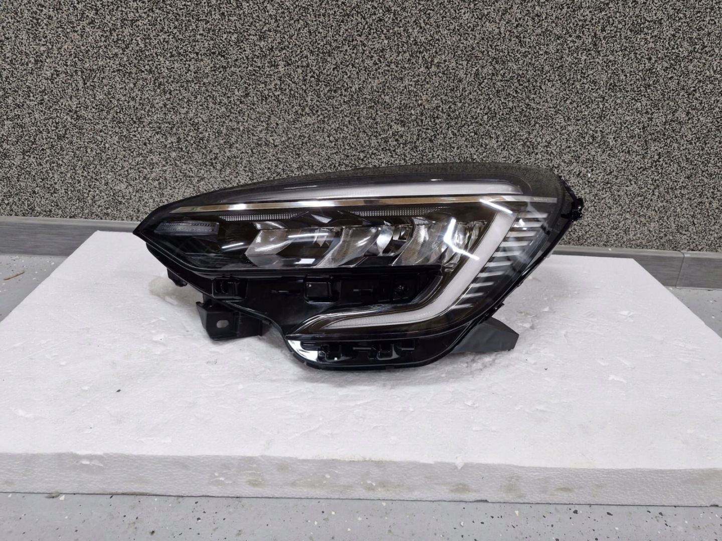 light left Renault Clio 5 Full Led black long Led Pure Vision