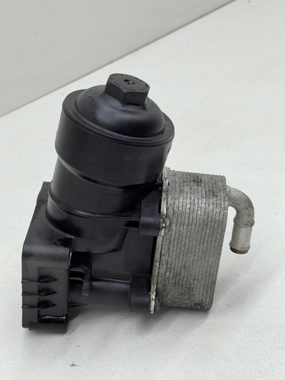 AUDI A4 B8 A5 8T A6 C7 2.0 TDI Ölfiltergehäuse