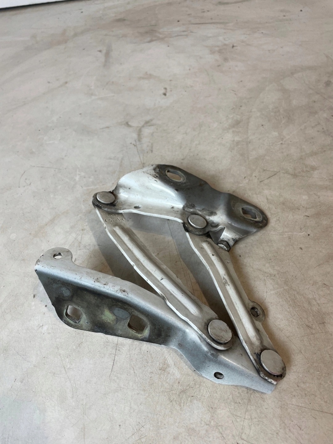 hinge bonnets front front right Ford Transit Custom