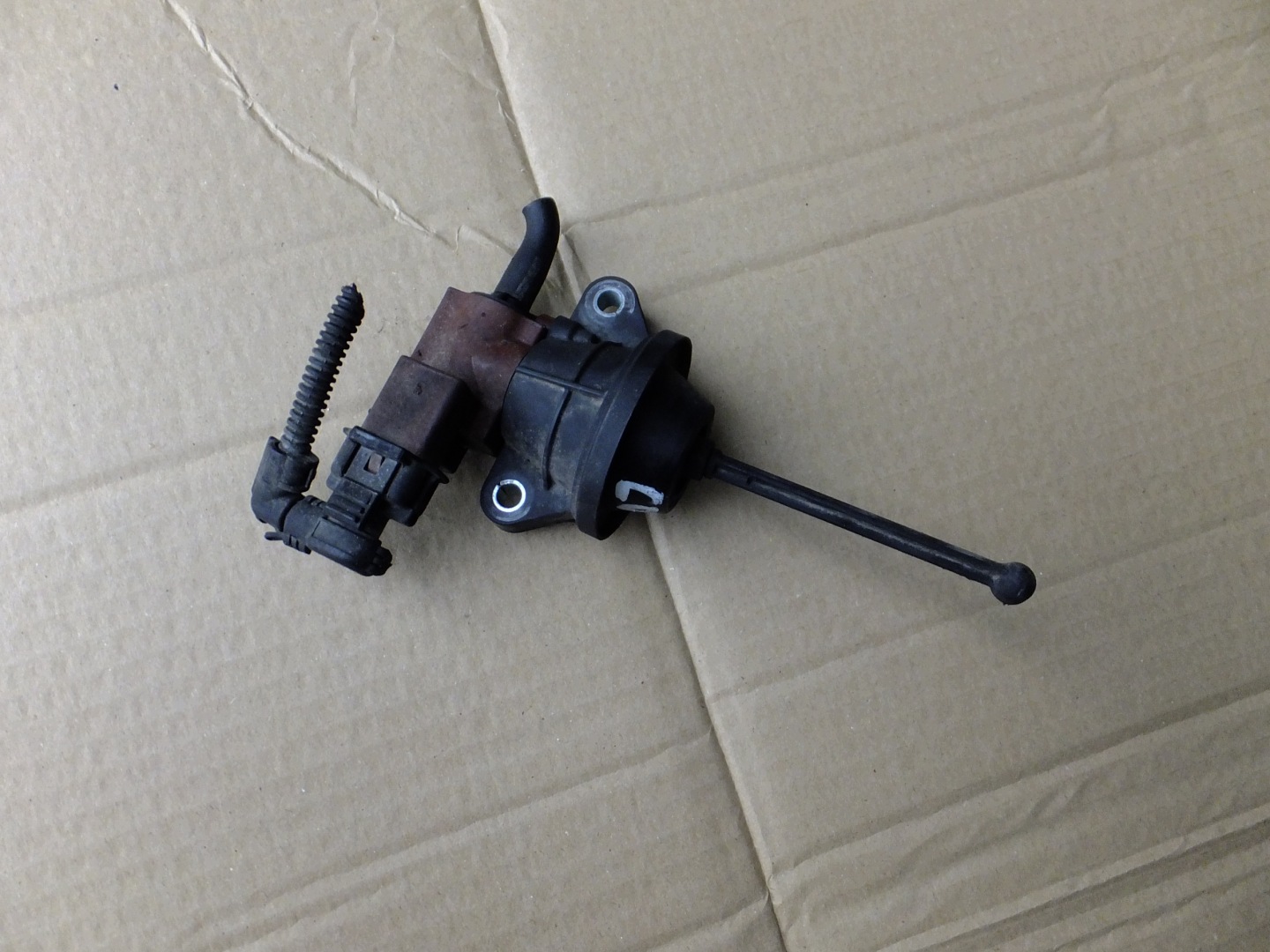 valve vacual opel corsa d 1,3 cdti 55219921