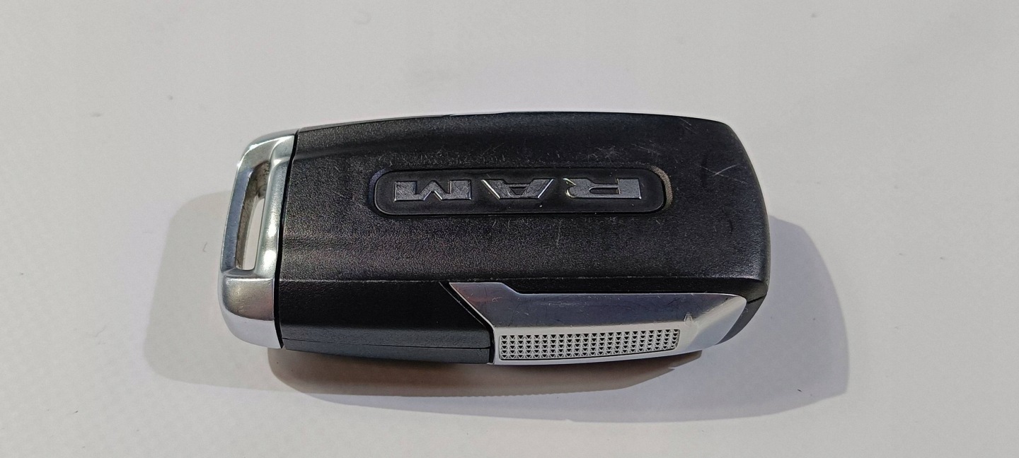 key pilot zdalne odpalanie electrical trunk door burta Dodge Ram V 2019