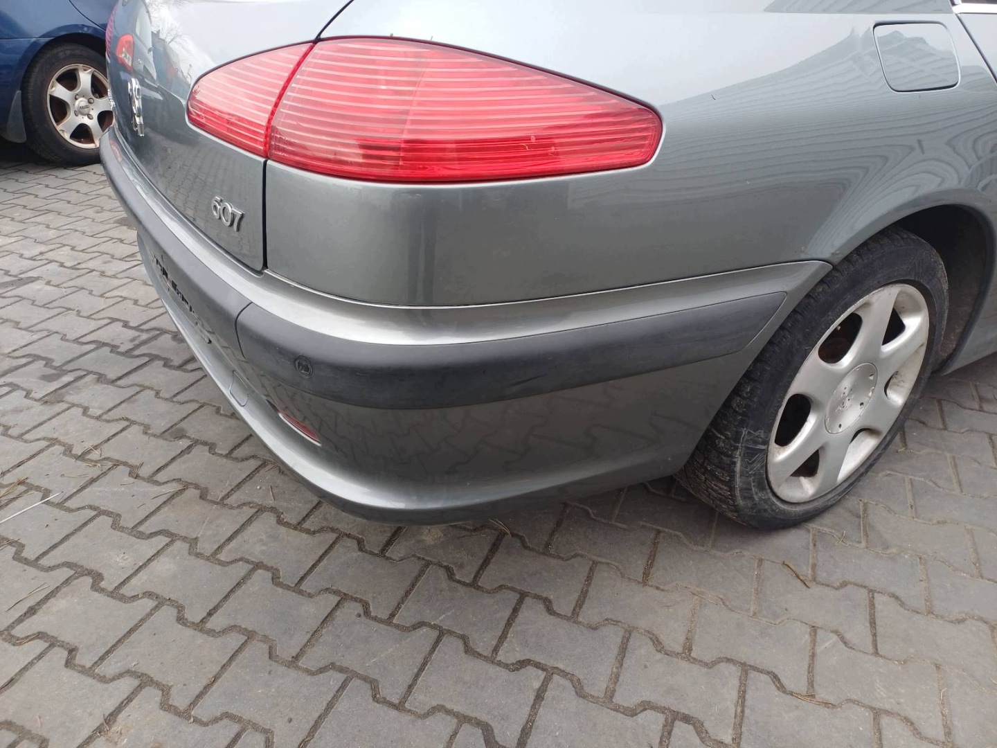 complete rear part PEUGEOT 607 and EZDC trunk door bumper lights