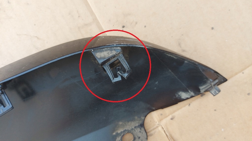 spoiler accessori Paraurti posteriore TOYOTA COROLLA E21 KOMBI 19