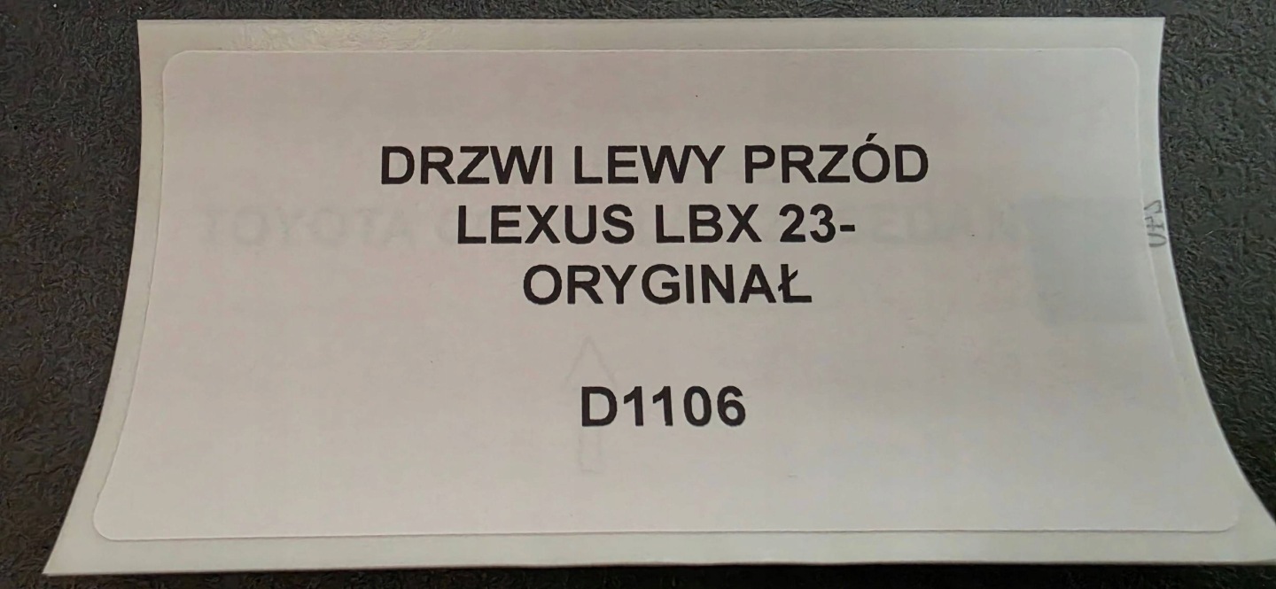 dveře levý předek LEXUS LBX 23