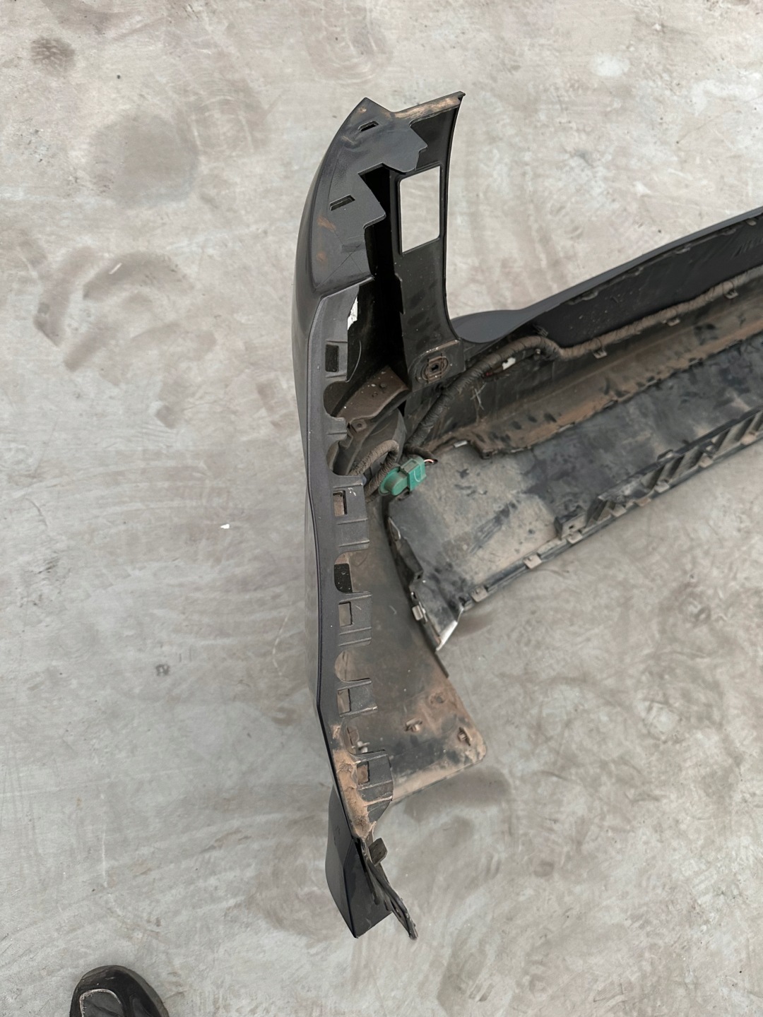 JEEP CHEROKEE KL bumper rear part 6xPDC complete