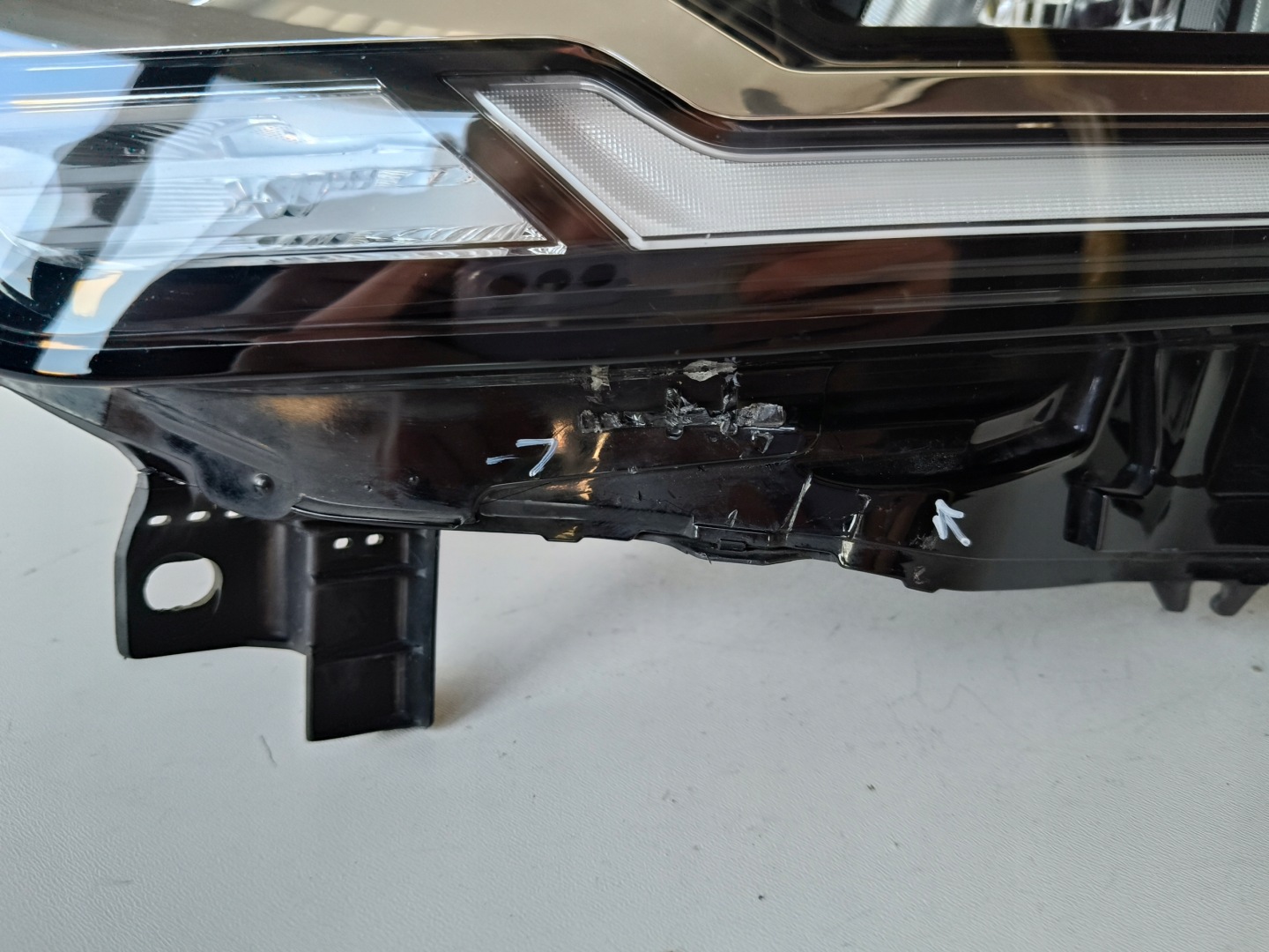 light left REFLEKTOR RENAULT KANGOO IV 21- FULL LED