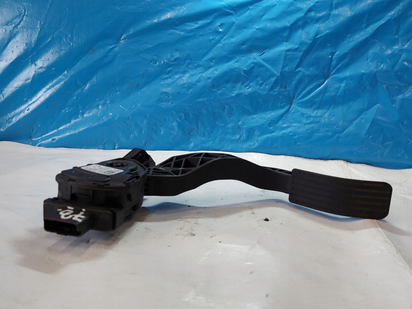 accelerator pedal PEUGEOT 207 9671433680