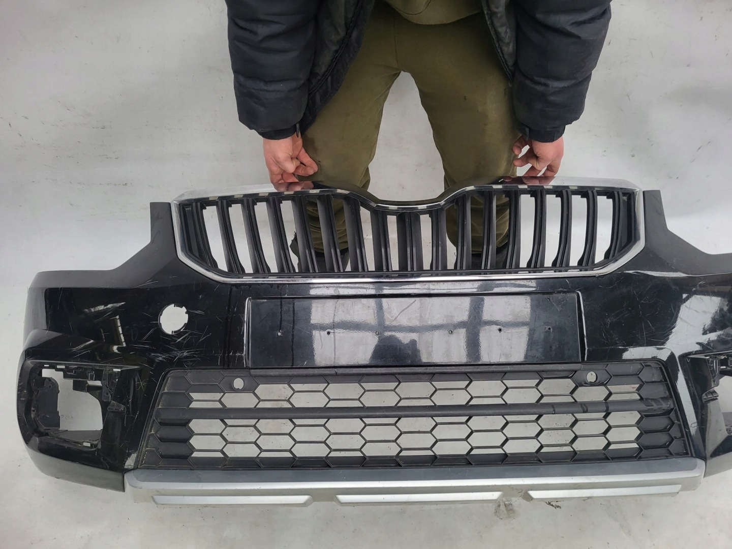 SKODA YETI LIFT 12-17 bumper front front 4XPDC 5L0807221K
