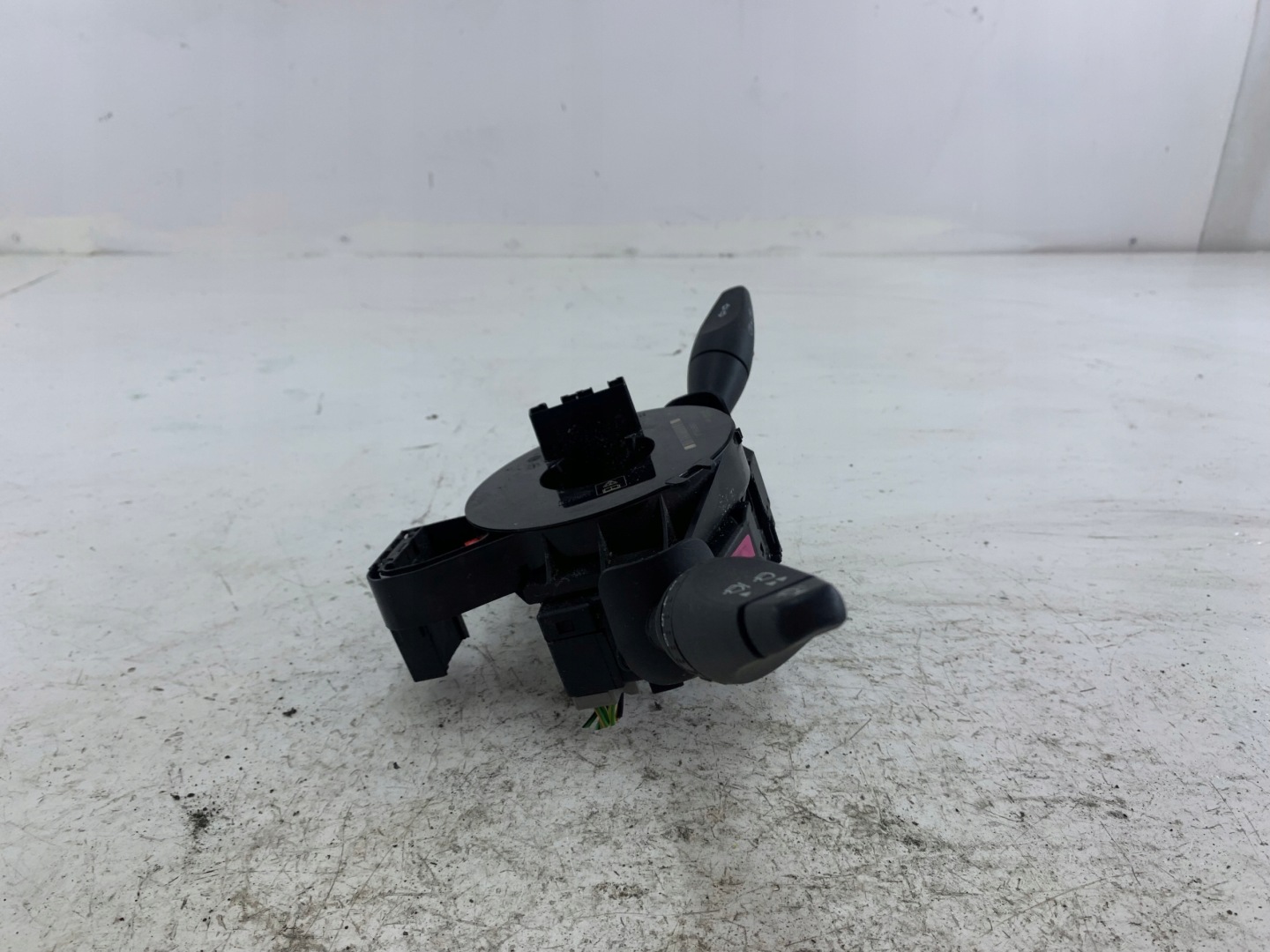 FORD FIESTA MK6 LIFT commande levier commodo sous volant