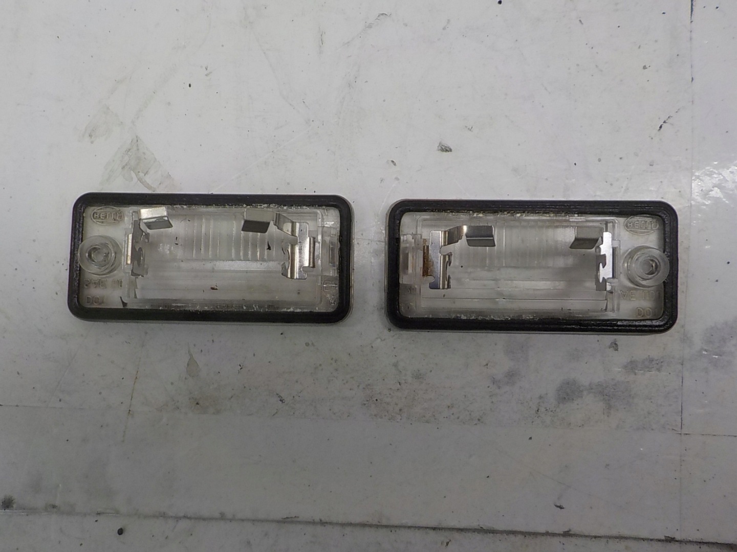 AUDI A4 B6 MIKROSTYK cap bonnet moulding 8P4827574