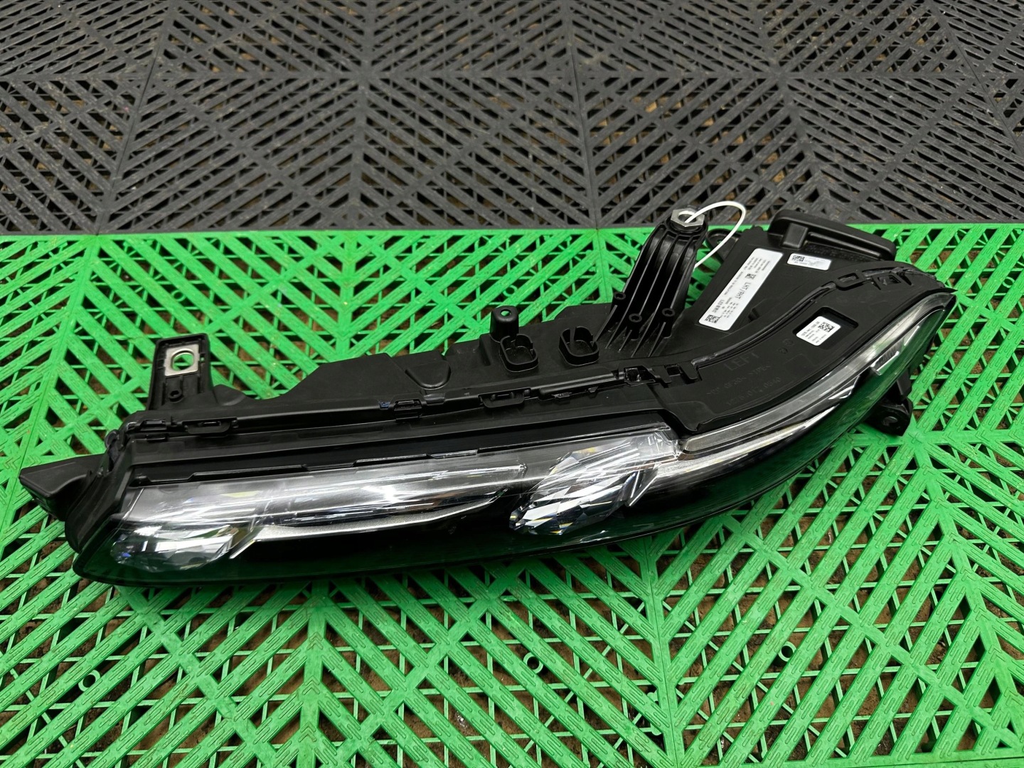 light front side left BMW X7 G07 SWAROVSKI CRYSTAL 5A20A05