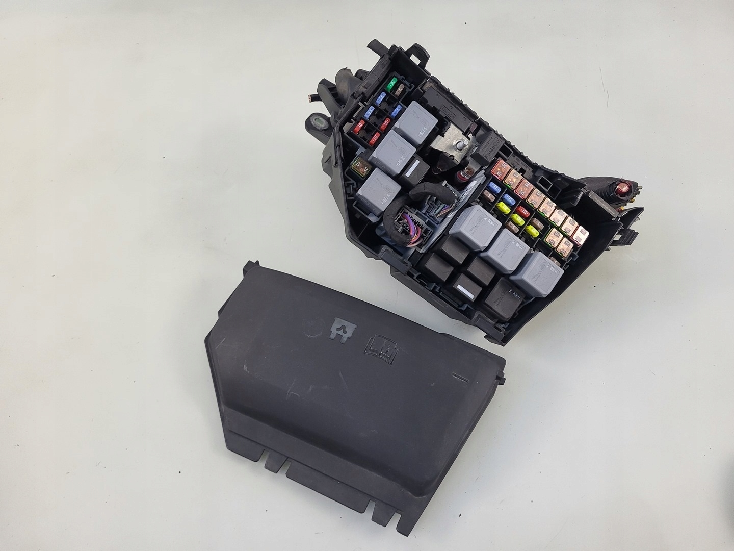 Module fusibles Module 2.0d Range Rover EVOQUE LIFT GK72-14A076-BA