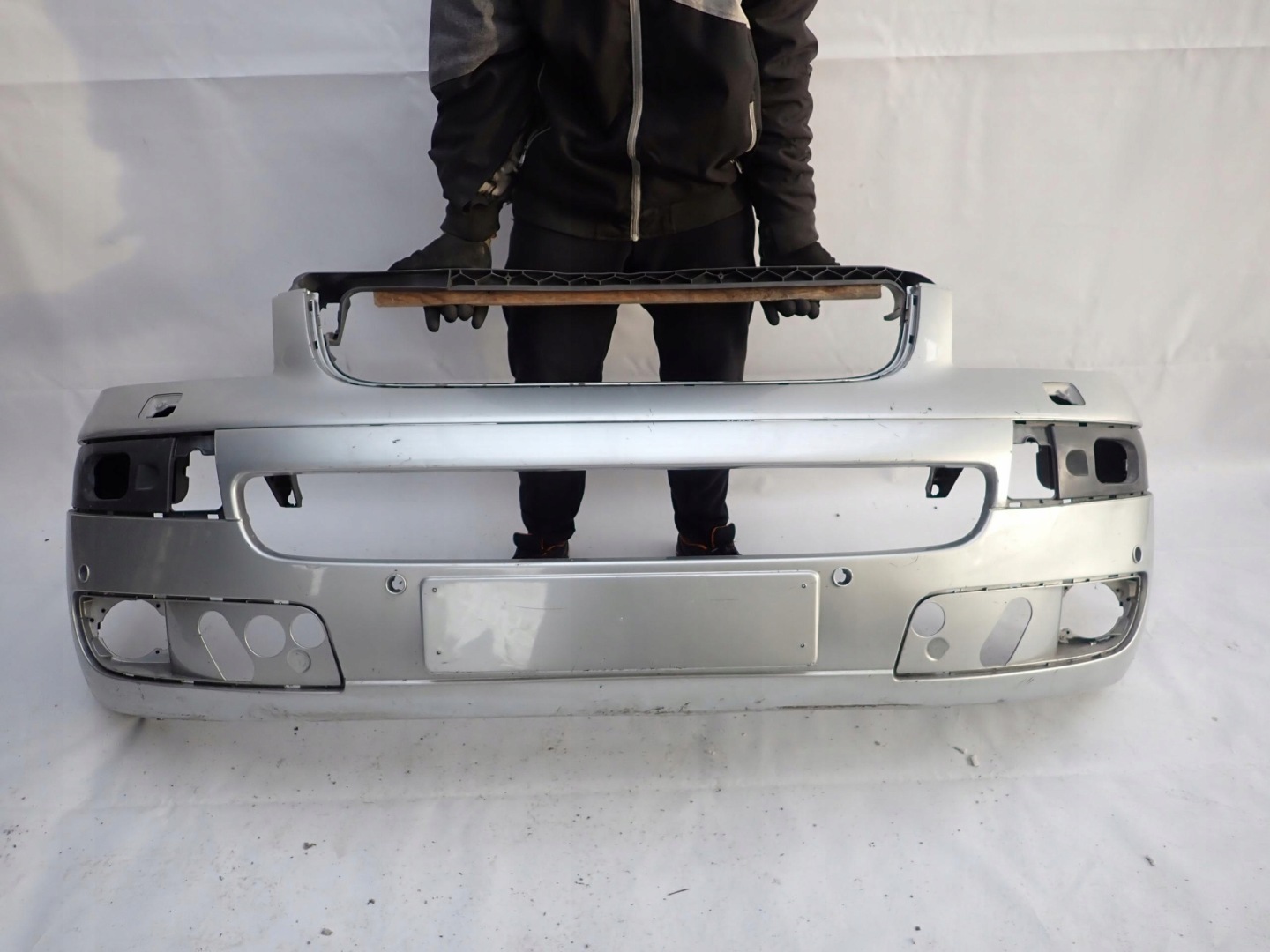 VW T5 MULTIVAN CARAVELLA 03- bumper front front PDC SPR