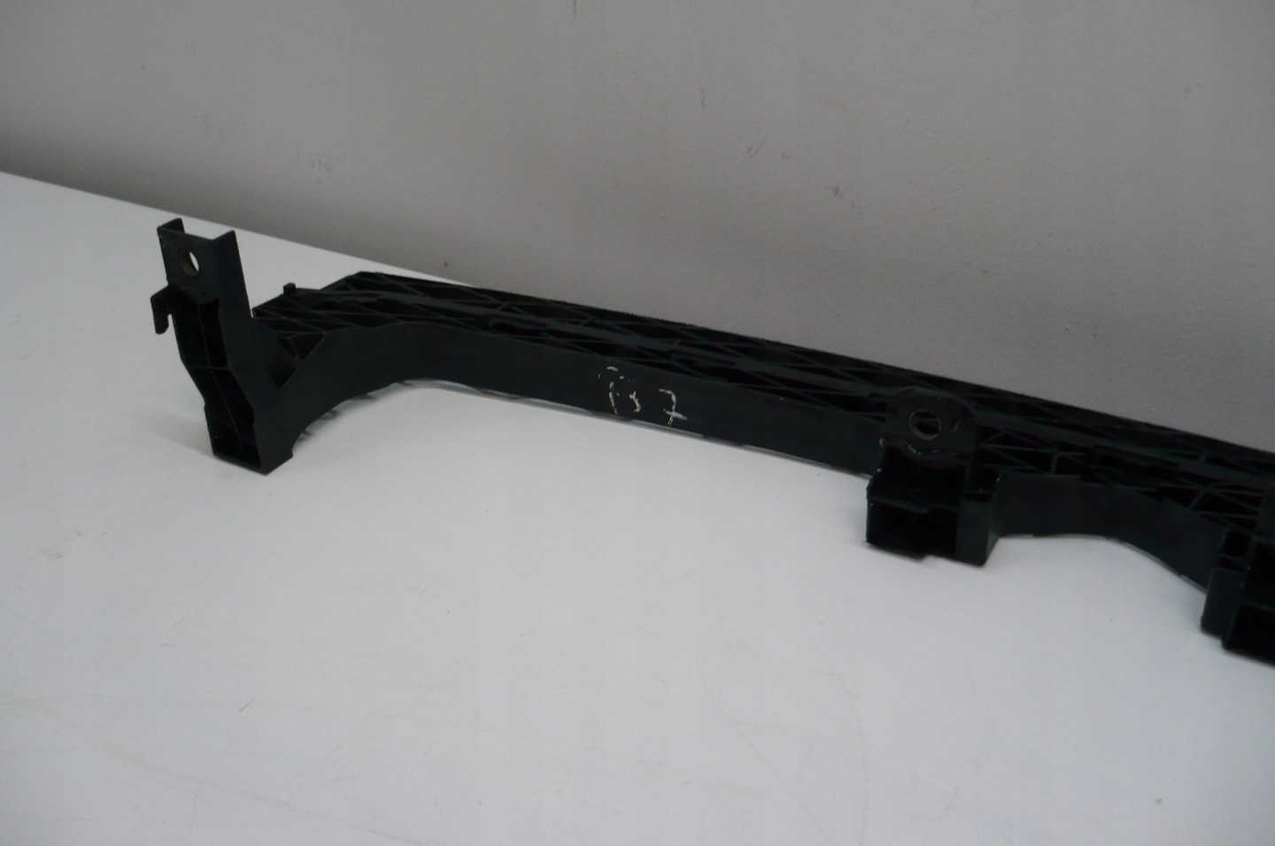 VW PASSAT B7 2010-14 pillar bumper bracket front