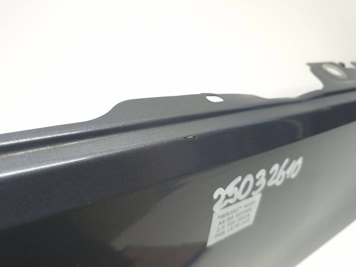 fender right front front AUDI A4 B9 LX7R