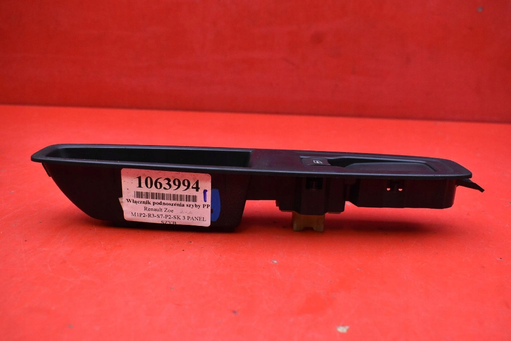 switch lifting windows right front 829505138R RENAULT ZOE 2 II 19-24