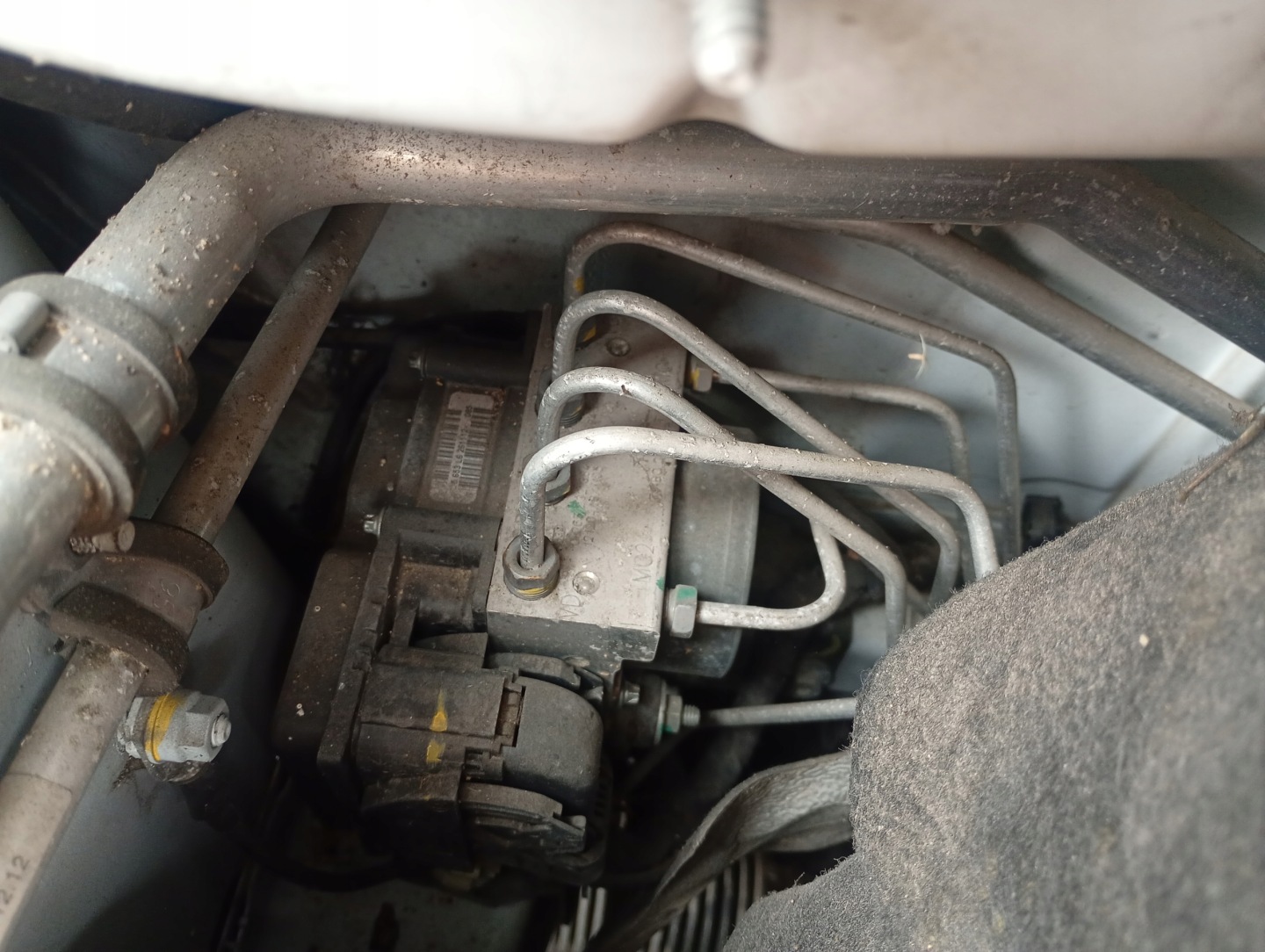 Dacia Duster 1 i 10-18 pumpa ABS ABSU 1.5 dCi OE 0265232384