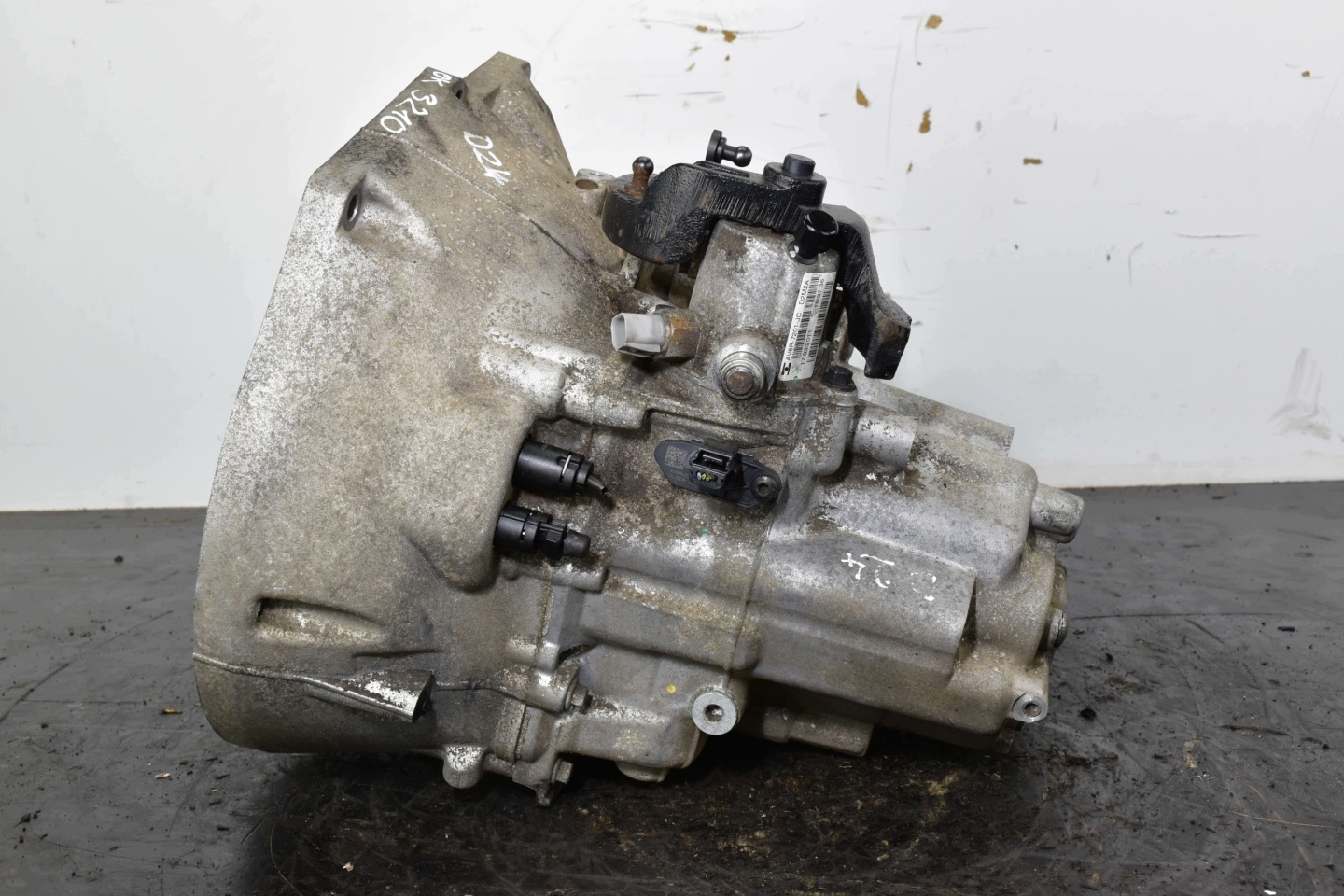 boîte vitesse manuel FORD C-MAX II FOCUS MK3 III 1.6 TDCI AV6R7002KF