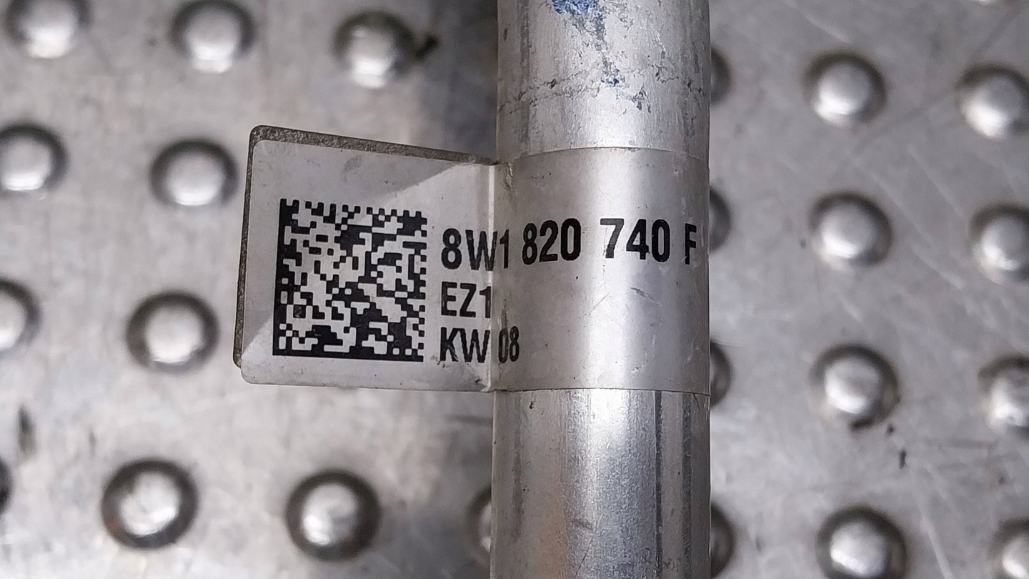 cső klíma 8W1820740F AUDI A4 B9 8W A5 8W